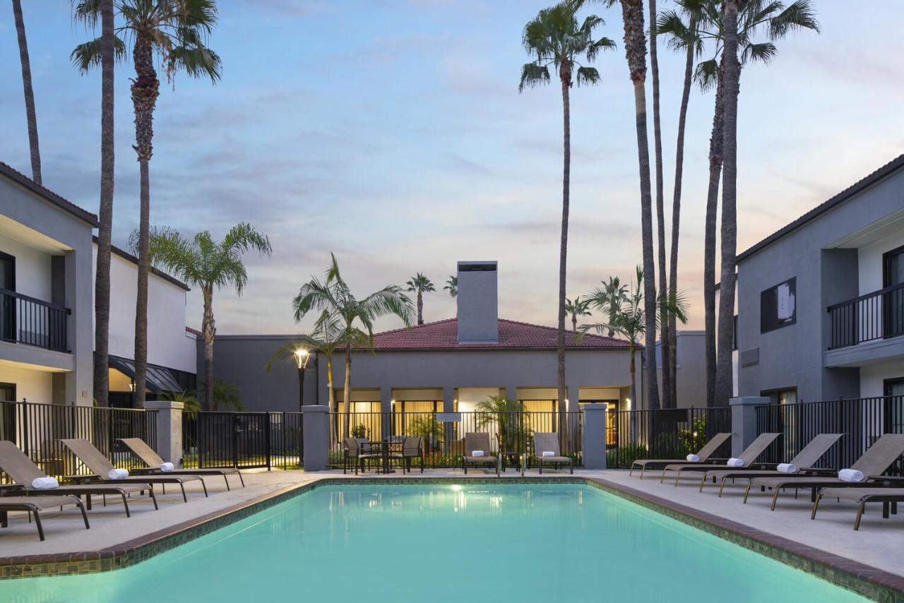 Courtyard By Marriott Los Angeles Hacienda Heights Orange County Exterior photo