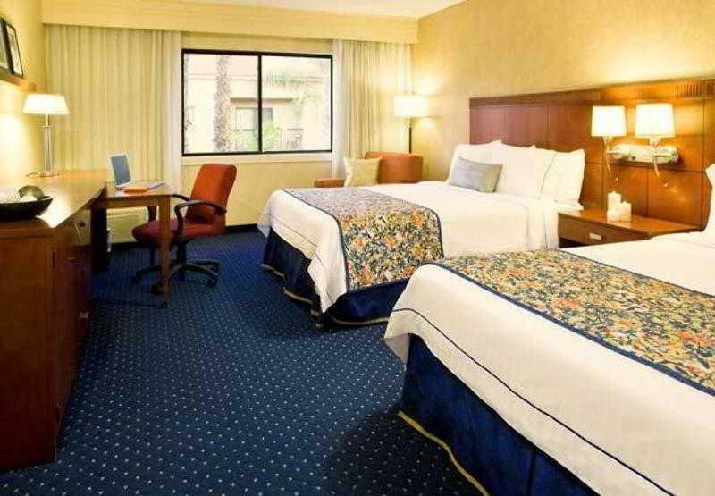 Courtyard By Marriott Los Angeles Hacienda Heights Orange County Exterior photo